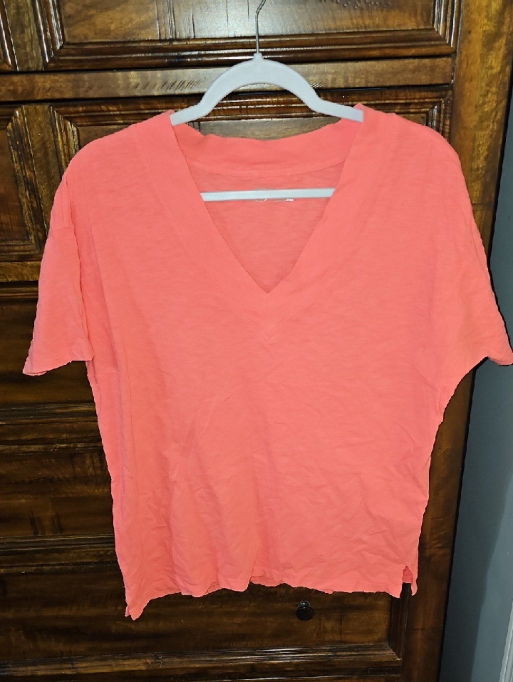 Aerie Nwots Sz XXS Neon Coral Orange Vneck Tshirt. Beautiful And Oversized!!